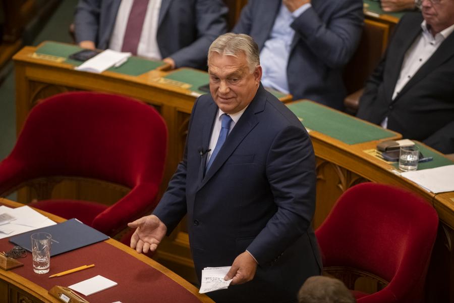 Orbán Viktor javaslatára Novák Katalin menesztette a védelmi stratégiáért felelős államtitkárt