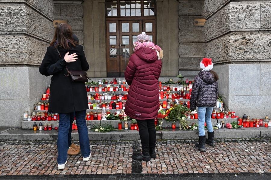 Január végéig biztosan zárva marad a prágai Károly Egyetem főépülete, a tömeggyilkosság helyszíne