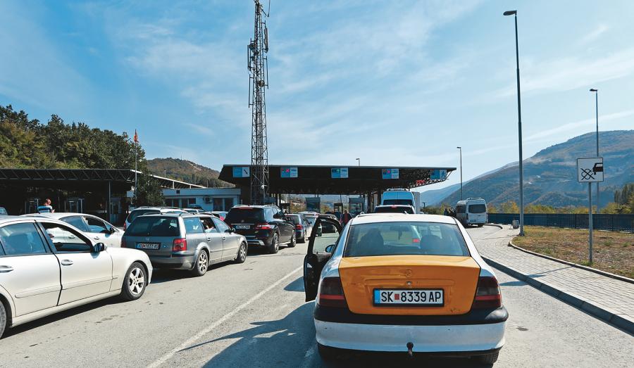 Mától vízum nélkül utazhatnak az EU-ba a koszovóiak