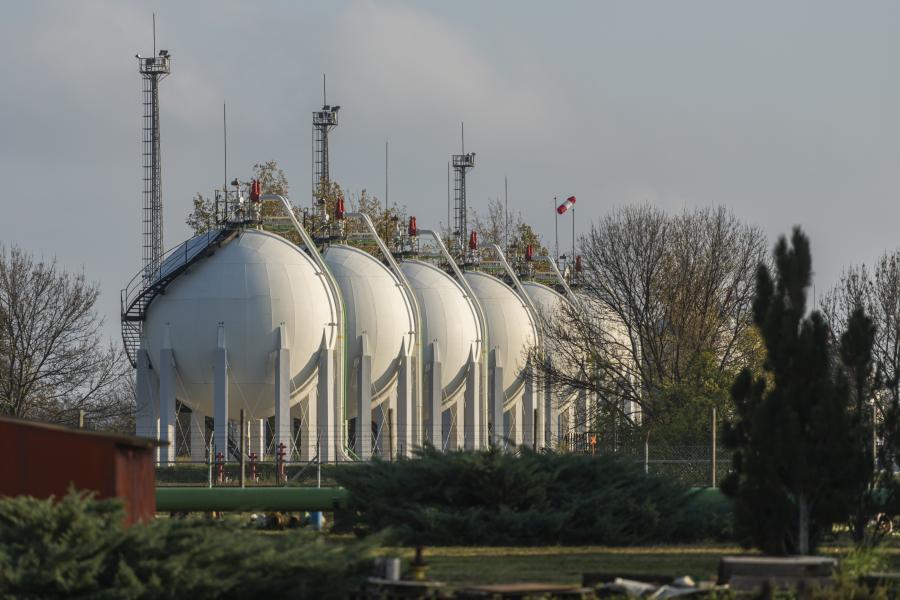 Úgy ömlik Magyarországra a drága orosz gáz, mintha az Orbán-kormány tovább akarná értékesíteni
