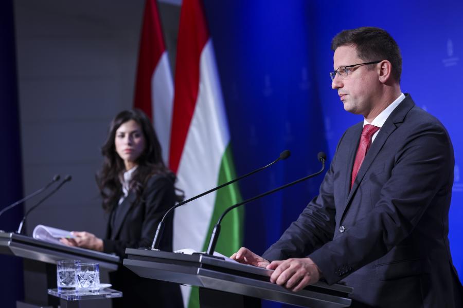 Évi 1,4 milliárdot költ a minisztériumok politikai tanácsadóira az Orbán-kormány