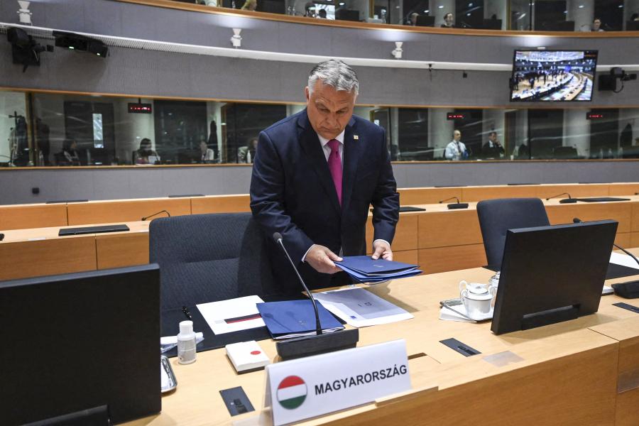 „Megmutatjuk, hogy az EU-ban nem lehet zsarolni” – Aláírásgyűjtés indult Orbán Viktor ellen
