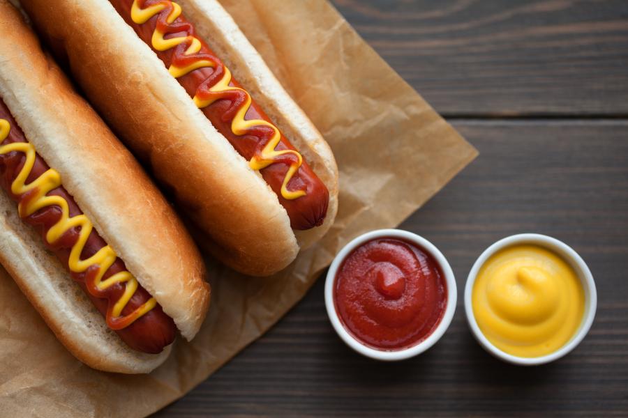 Üzleti titok, hogy miért drágább a Vörösmarty téri grill hot dog, mint a bécsi vásár legdrágább étele