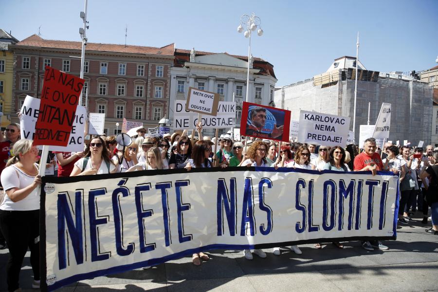 Jobb fizetést követelnek,  figyelmeztető sztrájkba kezdenek a horvát ügyészek és bírák