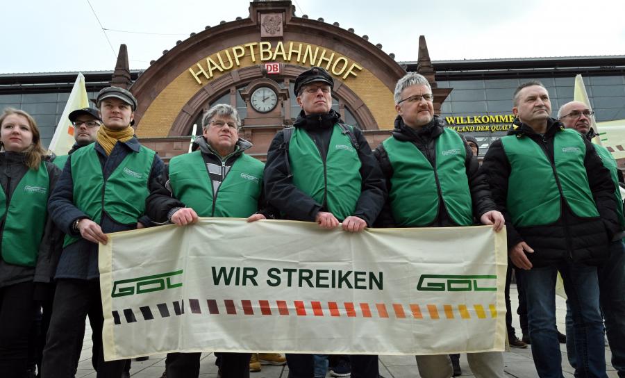 Eddigi leghosszabb sztrájkjukat tartják a német mozdonyvezetők (fotók)