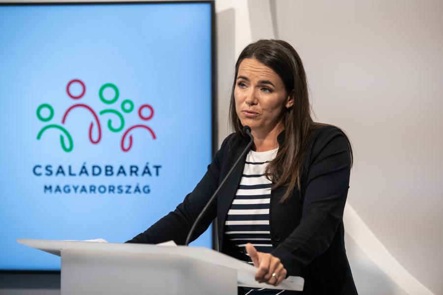 A Jobbik lemondásra szólítja fel Novák Katalint a pedofilügyben adott elnöki kegyelem miatt