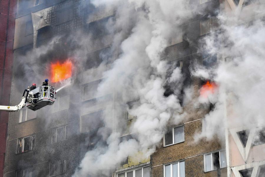 A reggeli csúcsforgalomban lőtték Kijevet az oroszok, több emberrel végeztek