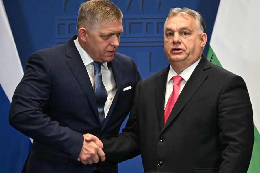 Csak a B terv volt, hogy Fico beugrik  Orbánhoz, a szlovák kormányfő  eredetileg berlini látogatásra készült