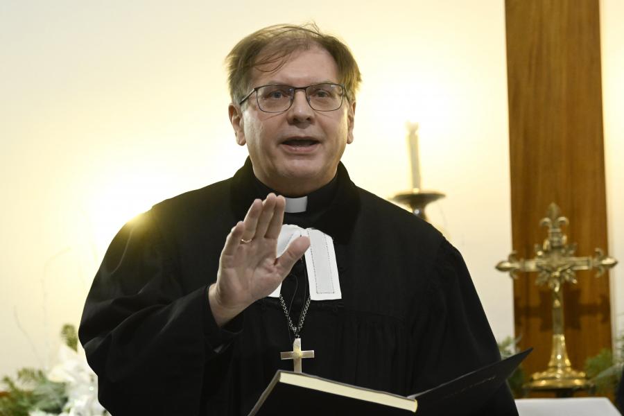Bocsánatot kért az evangélikus egyház vezetője a szexuális zaklatások áldozataitól 