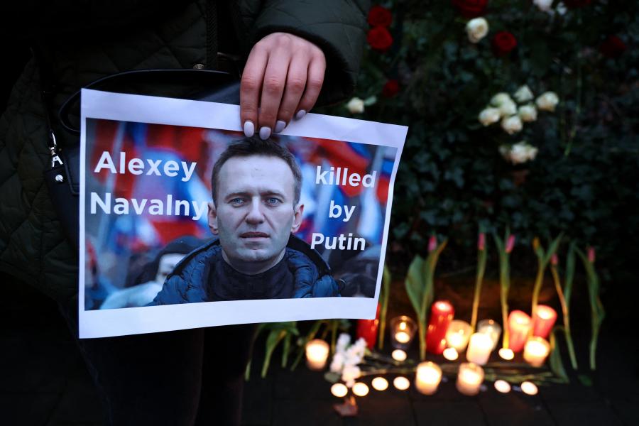 Navalnij a halálában még veszélyesebb lett Putyinra, mint élve