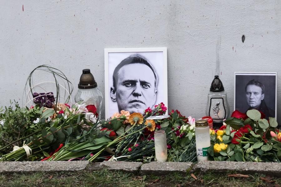 Kiadták Alekszej Navalnij holttestét az édesanyjának