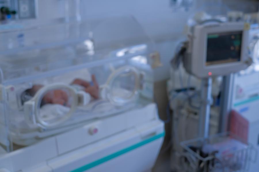 Újszülöttet találtak a szolnoki kórház babamentő inkubátorában