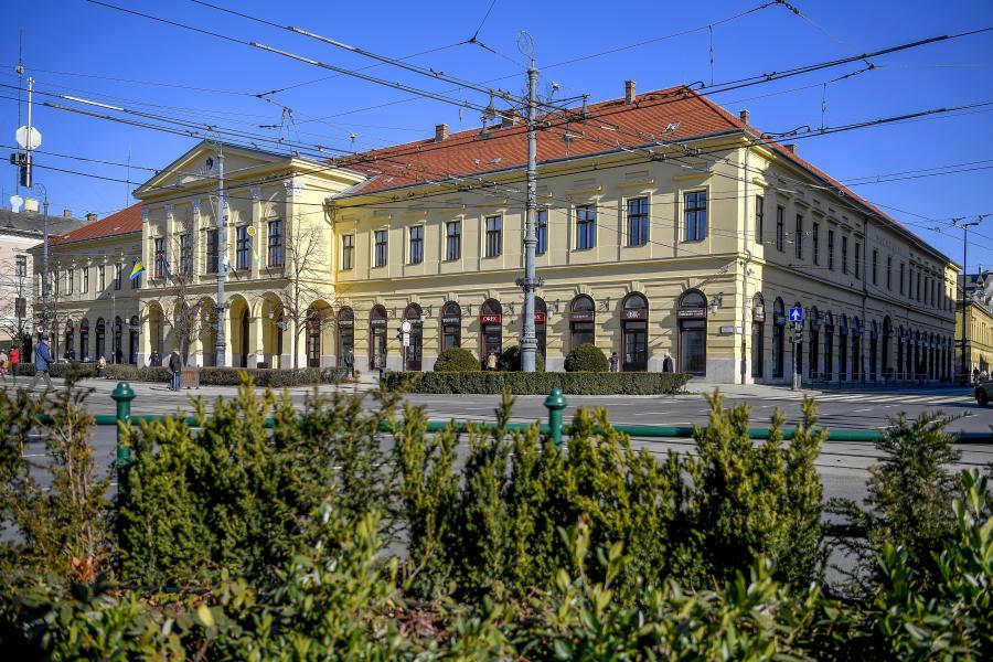 Akkugyárellenző civilek is indulnak a polgármesteri posztért Debrecenben