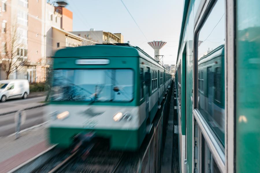 Kicsi, olcsó fejlesztésekkel Budapesten  elérhetnénk Bécs közlekedésének színvonalát