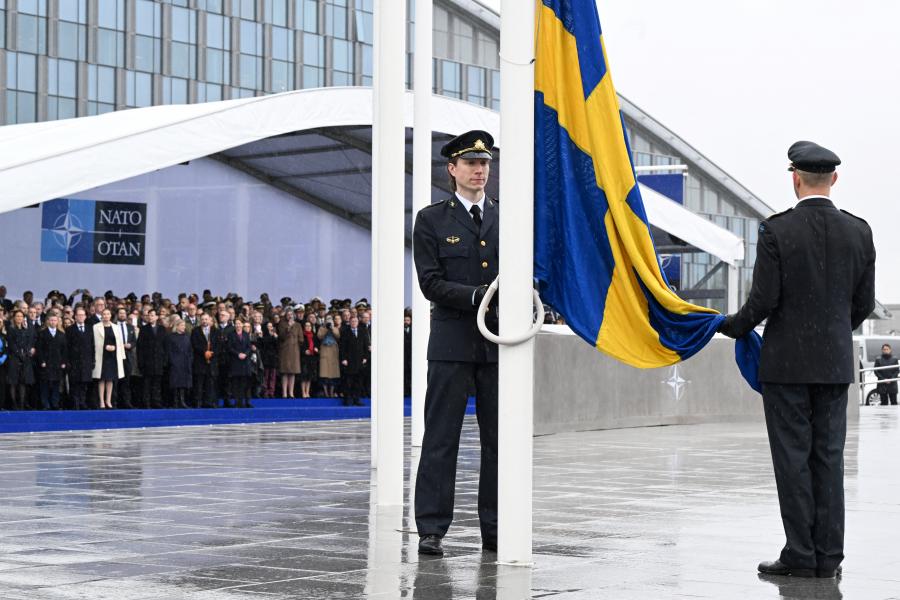 Kulcsszerepbe került Svédország a NATO-csatlakozással, Európában jelentősen megváltoznak a biztonságpolitikai viszonyok