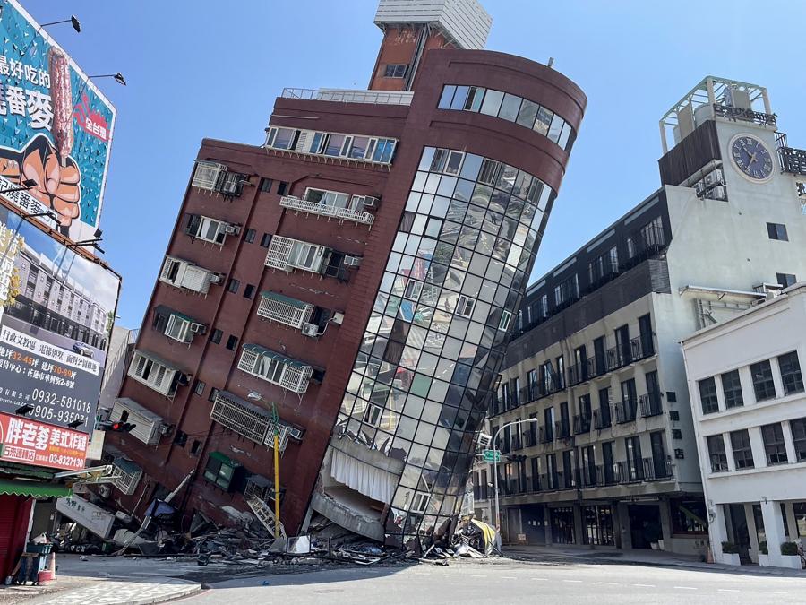 Az elmúlt 25 év legerősebb földrengése rázta meg Tajvant, négy ember meghalt