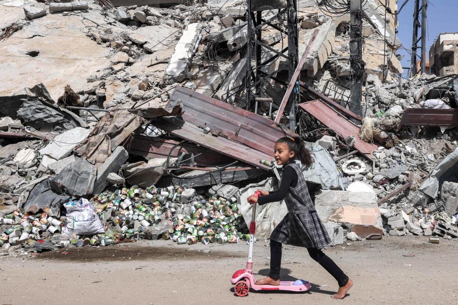 Hadihajókat vetnek be a gázai humanitárius folyosó biztosítására a britek