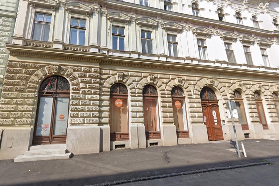 Elkapták a szegedi Fidesz-iroda megrongálóját 