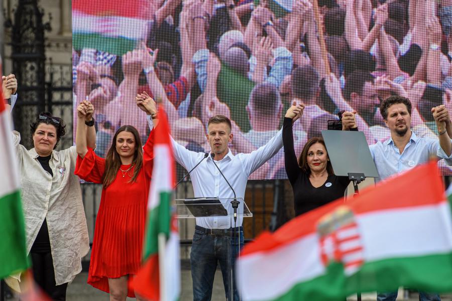 Magyar Péter: Ha pénzről és hatalomról van szó, akkor a Fideszben a saját édesanyjuk ellen is szövetkeznek 