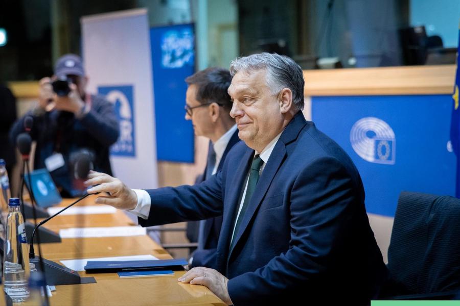 Betiltották a konzervatívok konferenciáját, máshol brüsszelezett Orbán Viktor
