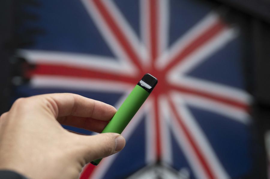 Készül a törvény, a mostani 14-15 évesek már soha nem vehetnek dohányterméket az Egyesült Királyságban