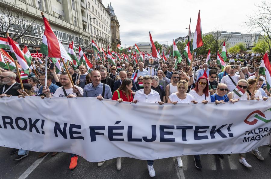 Magyar Péter egy nappal választás előtt, június 8-án Budapesten tartja a kampányzáróját, anyák napján Debrecenben tüntet