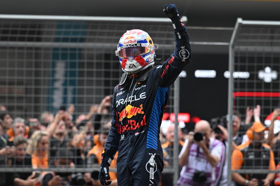 Rajt-cél győzelmet aratott a Kínai Nagydíjon Max Verstappen
