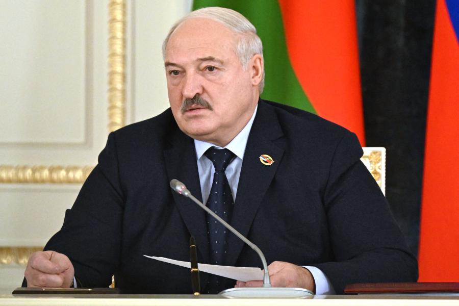 Belső és külső fenyegetésekkel indokolta Alekszandr Lukasenko, hogy orosz nukleáris fegyvereket telepítenek Belaruszba