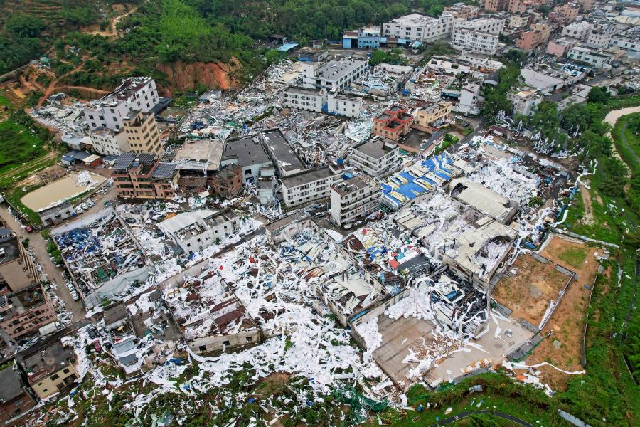 Tornádó csapott le a dél-kínai Kuangcsou városra, többen meghaltak