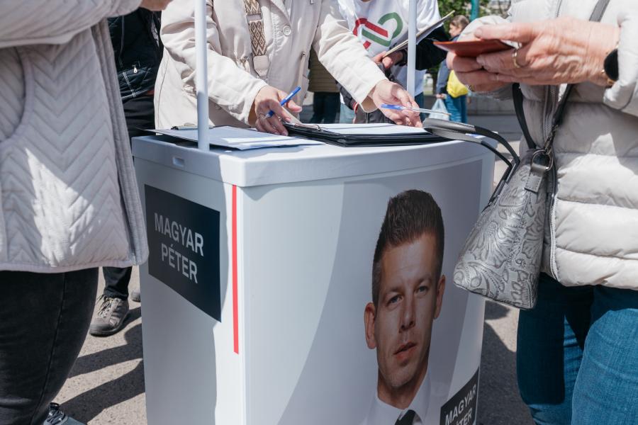 Závecz Research: Magyar Péter pártjának már másfél millió szavazója van, az EP-listája a második a Fideszé mögött