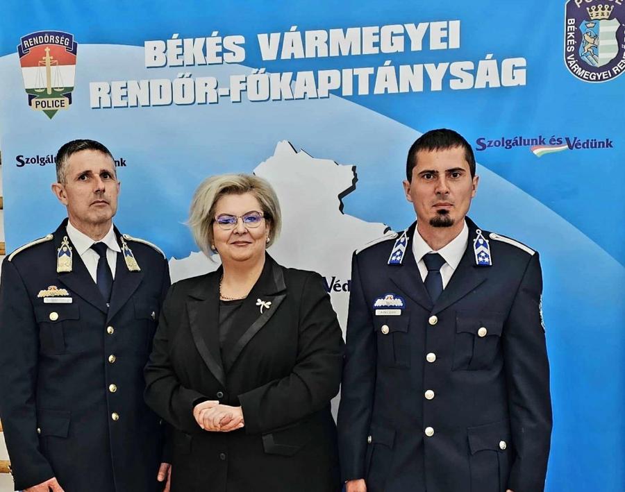 Rendőröket jutalmazott meg Méhkerék fideszes polgármestere, akit korábban elítéltek bűnmegelőzési programokra szánt források elcsalása miatt