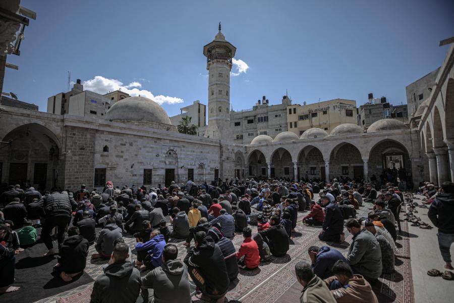 Lerombolt mecsetek, templomromok, kifosztott és kiégetett múzeumok a néma tanúi a Közel-Keletet feldúló harcoknak