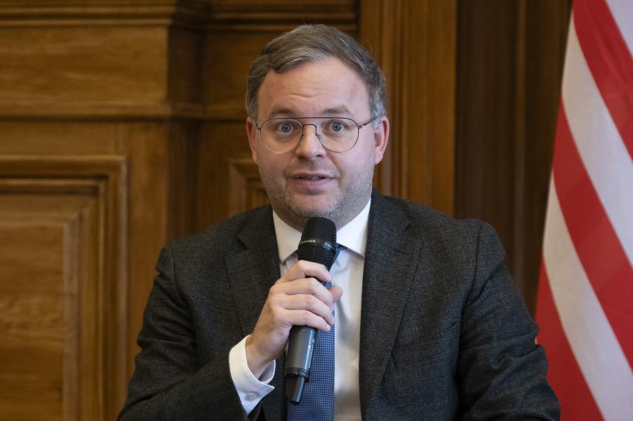 Orbán Balázs: Kína nem jelent fenyegetést, a Budapest-Belgrád vasútvonal tökéletes példa a magyar emberek igényeinek a kielégítésére
