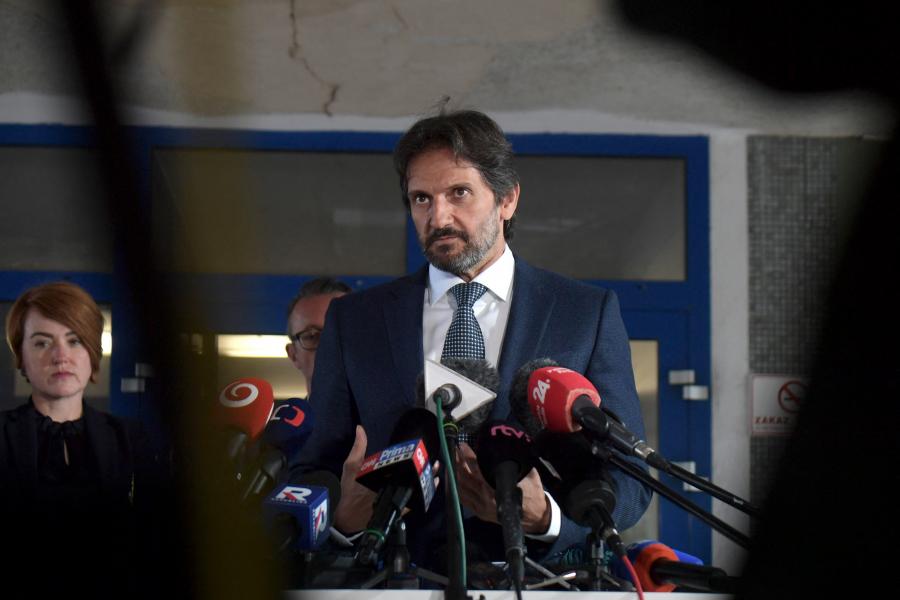 Egyre több politikust és újságírót fenyegetnek meg halálosan Szlovákiában a Fico-merénylet után