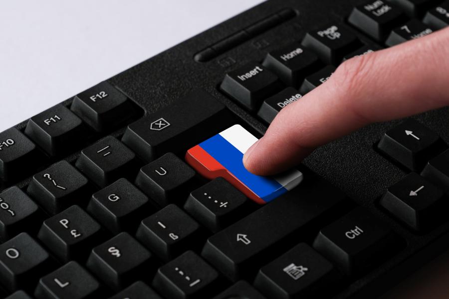 Hackertámadás után sem tett gyakorlatilag semmit a Szijjártó-féle külügy, hogy az oroszok ne lássák az egész tárca informatikai rendszerét