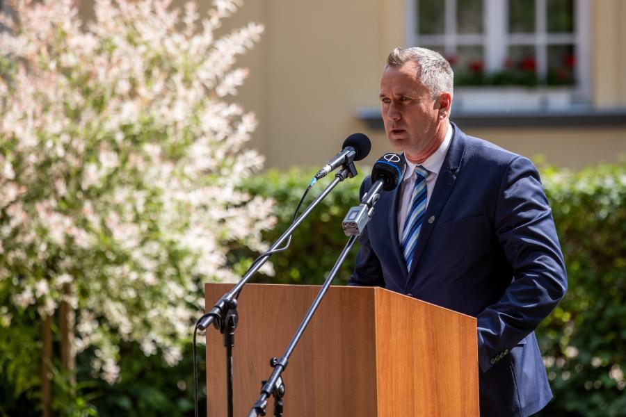 „Fideszes kutyából nem lesz független szalonna” – Kizárták a pártból a csongrádi közgyűlési elnököt, aki már a harmadik településen akar polgármester lenni