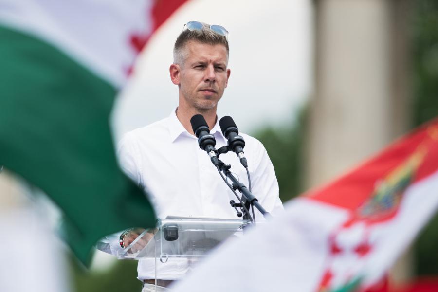 Magyar Péter: Orbán Viktor helyében előrehozott országgyűlési választást írnék ki, hogy a Fidesz lekerüljön a lejtőről