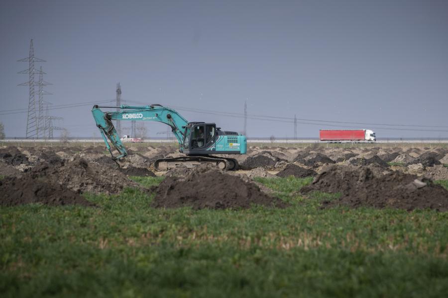 Nem volt elég Szegeden 300 hektár magyar föld a kínai BYD-nek, épülhet az ismert összeszerelő üzemek legnagyobbika