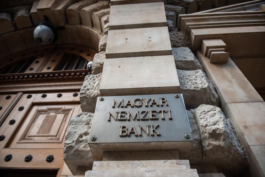 Még egy utolsót vágott a Matolcsy-féle Magyar Nemzeti Bank