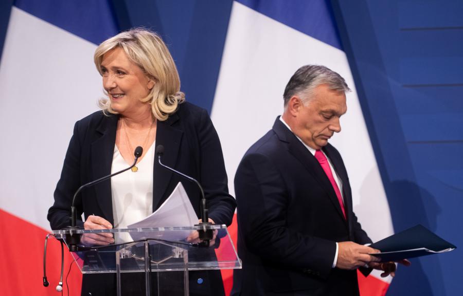 Itt a bejelentés, Marine Le Pen és Jordan Bardella pártja is csatlakozik az Orbán-féle EP-frakcióhoz
