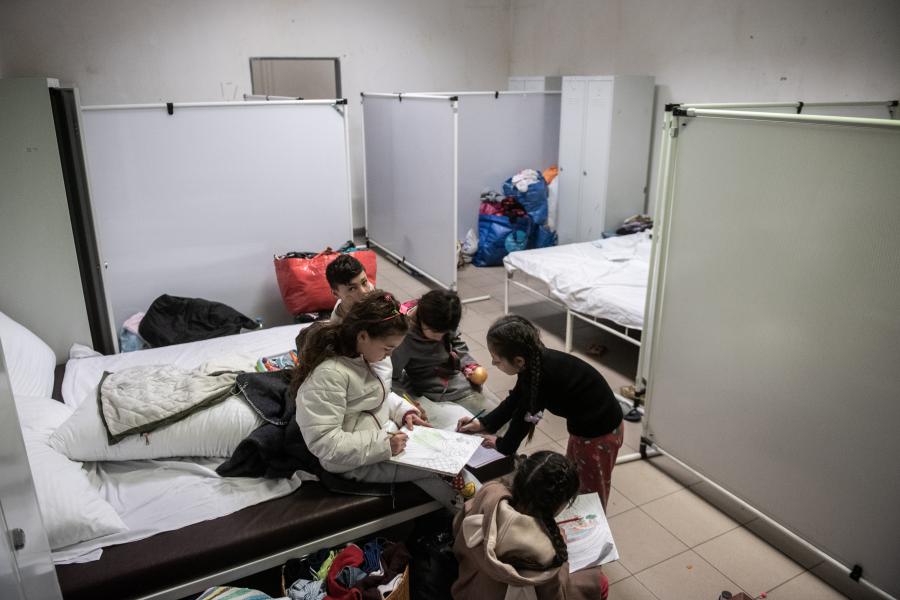 Földönfutókon spórol az Orbán-kormány, az ukrán menekültek háromnegyede veszítheti el a lakhatási támogatást