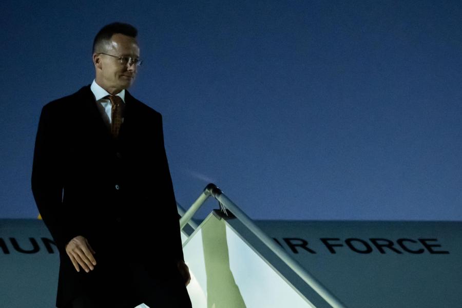 Szijjártó Péter szerint a 13 európai külügyminiszter „hivatalos rettegő”, aki nem képes megemészteni, hogy a grúz kormányt nem Brüsszelből jelölik ki