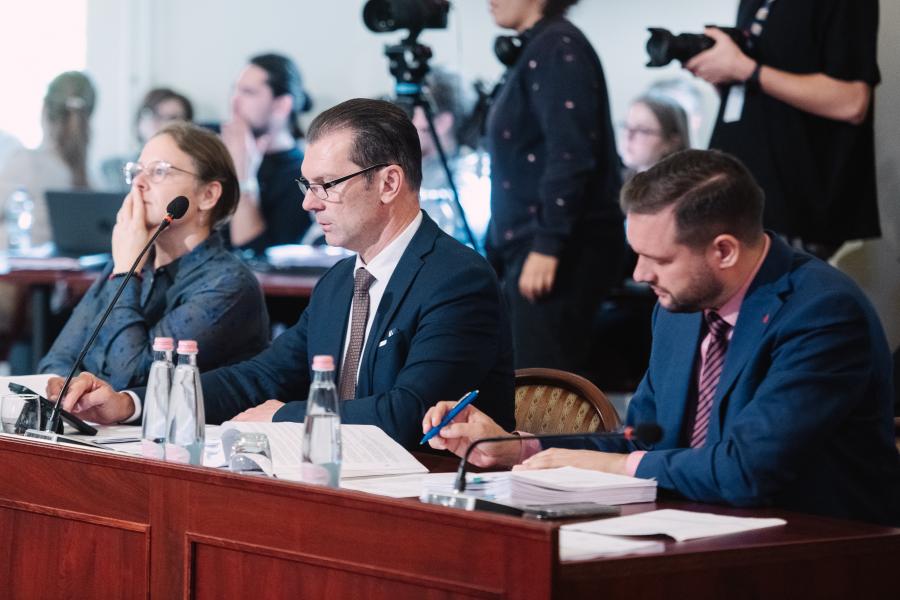 A Fővárosi Közgyűlés elé viszi a választási törvény módosítását a DK