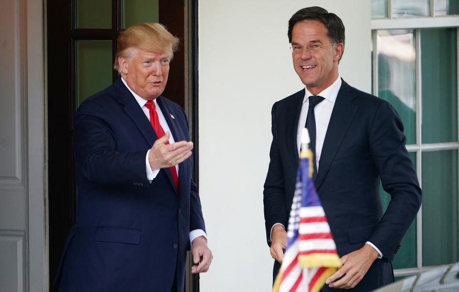 A NATO-főtitkár elrepült az Egyesült Államokba találkozni Donald Trumppal