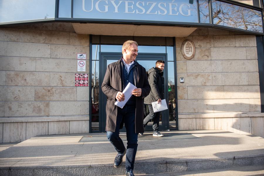 Elhalasztotta az ítélethirdetést Varju László ügyében a Kúria