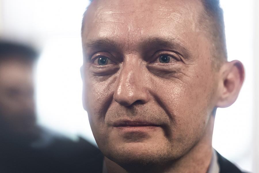 Rogán Antal szerint a szolgálatok már figyelmezték, és ő már várta, hogy mikor fognak előállni a fotóval