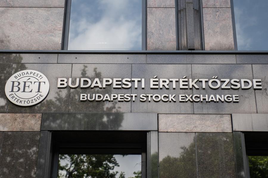 Remek éve volt a tőzsdének, a Magyar Telekomé mindegyik másik papírt maga mögé utasította