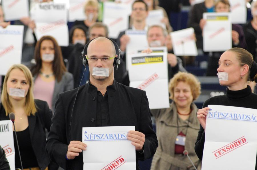 Európa Tanács: Veszélyben van a sajtószabadság Európában