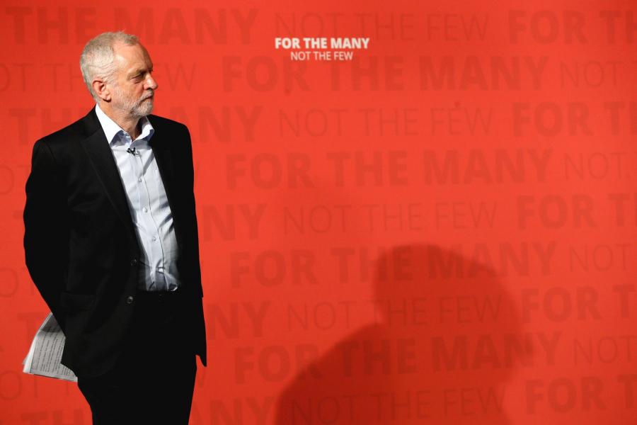 Bocsánatot kért Corbyn, a Munkáspárt vezetője