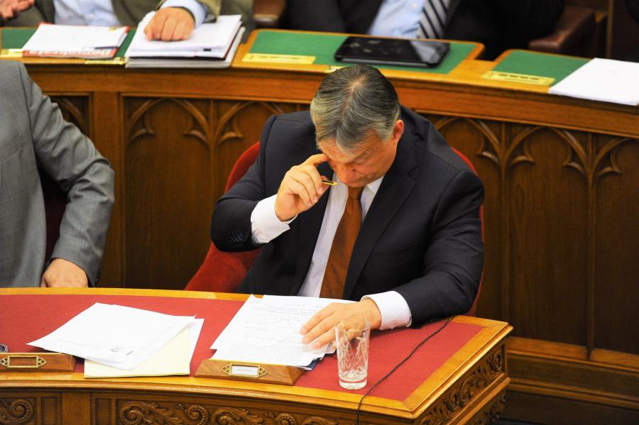 Mélyütés a Fidesznek: a német CDU támogatná a Sargentini-jelentést